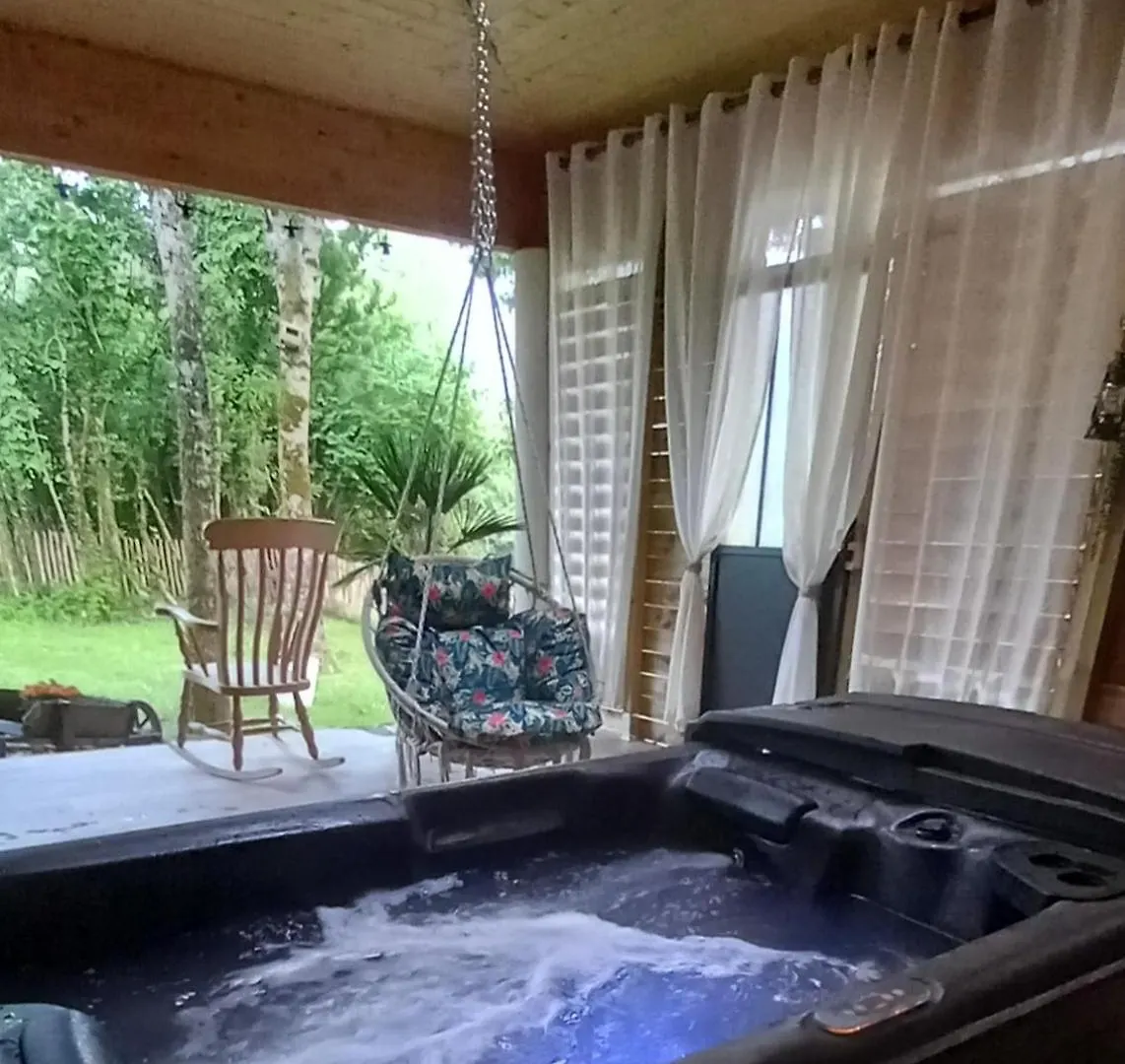 Alpehytte Country Cottage & Spa Labalme Frankrig